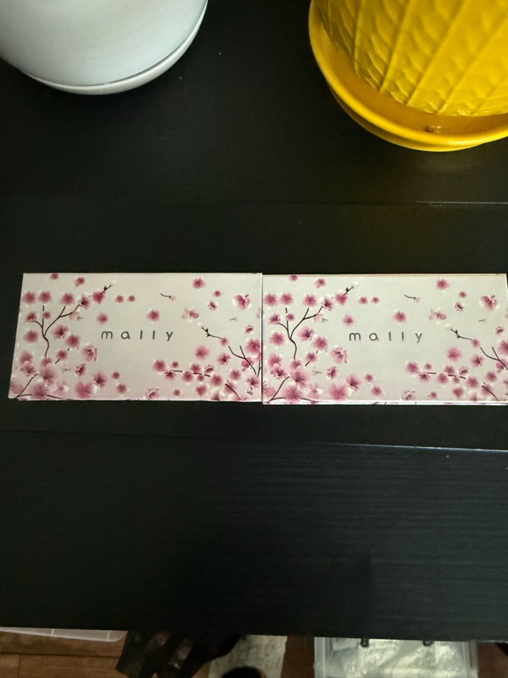 Mally Floral Eyeshadow Palette Duo 2x- frosted taupe